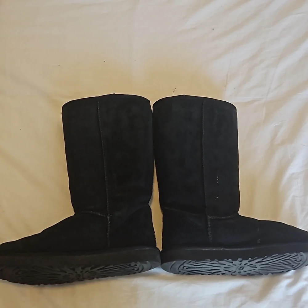 Black Classic Tall UGGS Size 7
